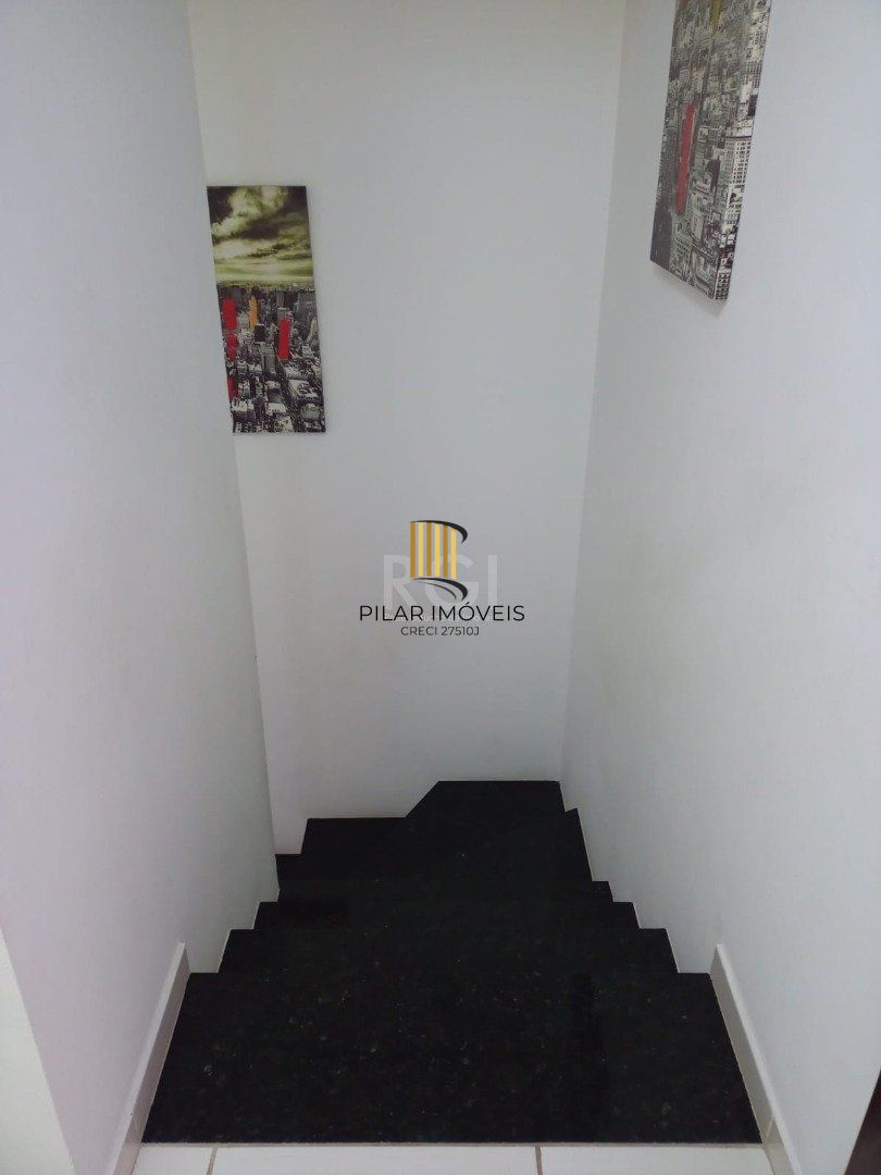 Casa para Venda - 131.92m², 2 dormitórios, sendo 2 suites, Guarujá
