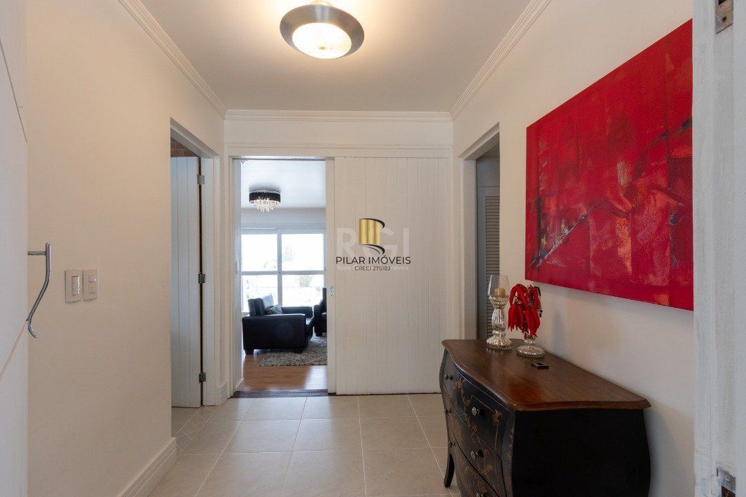 Casa para Venda - 312m², 5 dormitórios, sendo 3 suites, 6 vagas - Vila Conceição