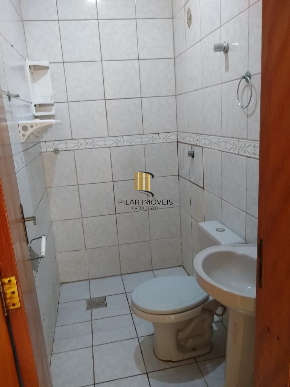 Casa 2 dormitórios no bairro Cristal
