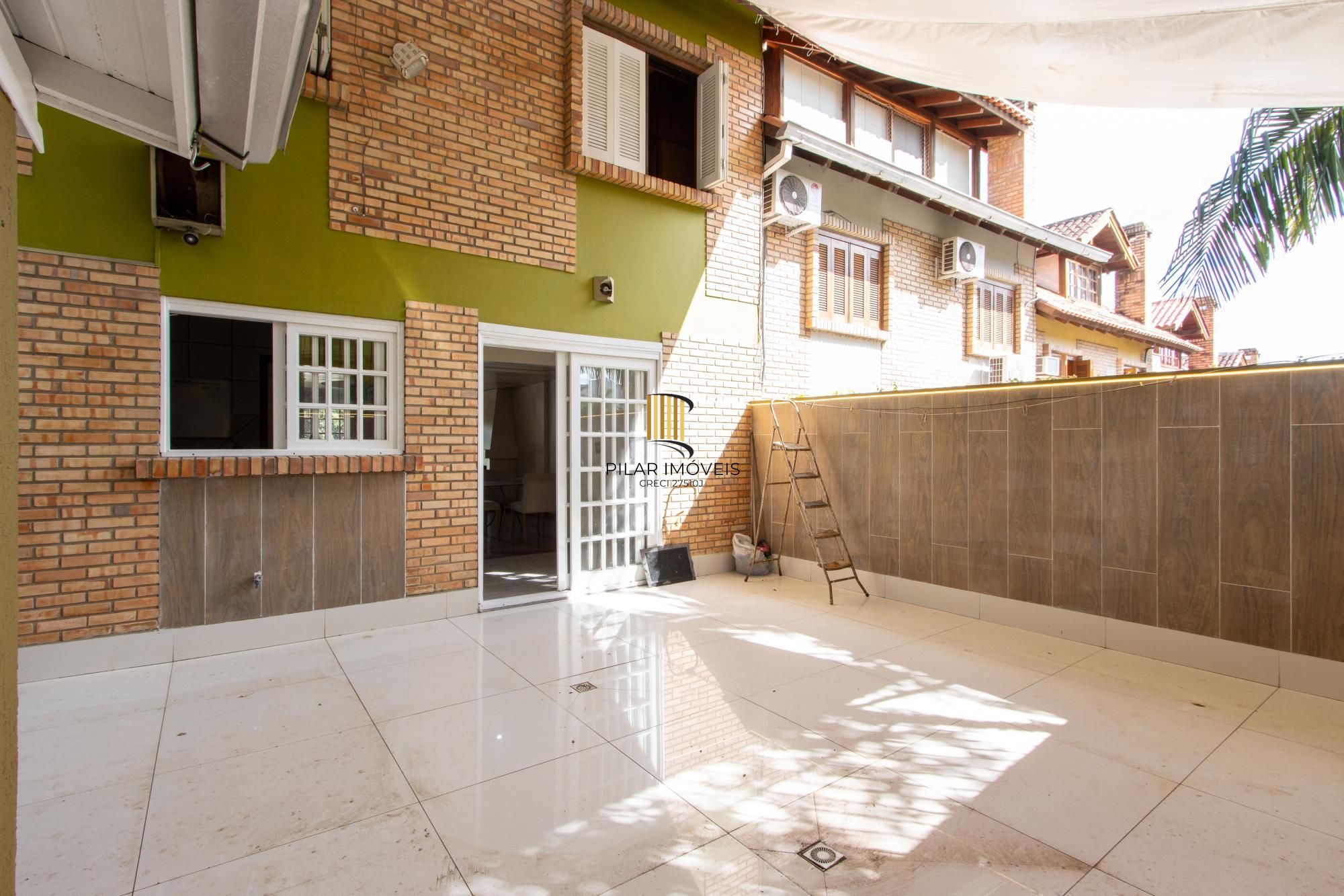 Casa de Condomínio 3 dormitórios no bairro Jardim Isabel