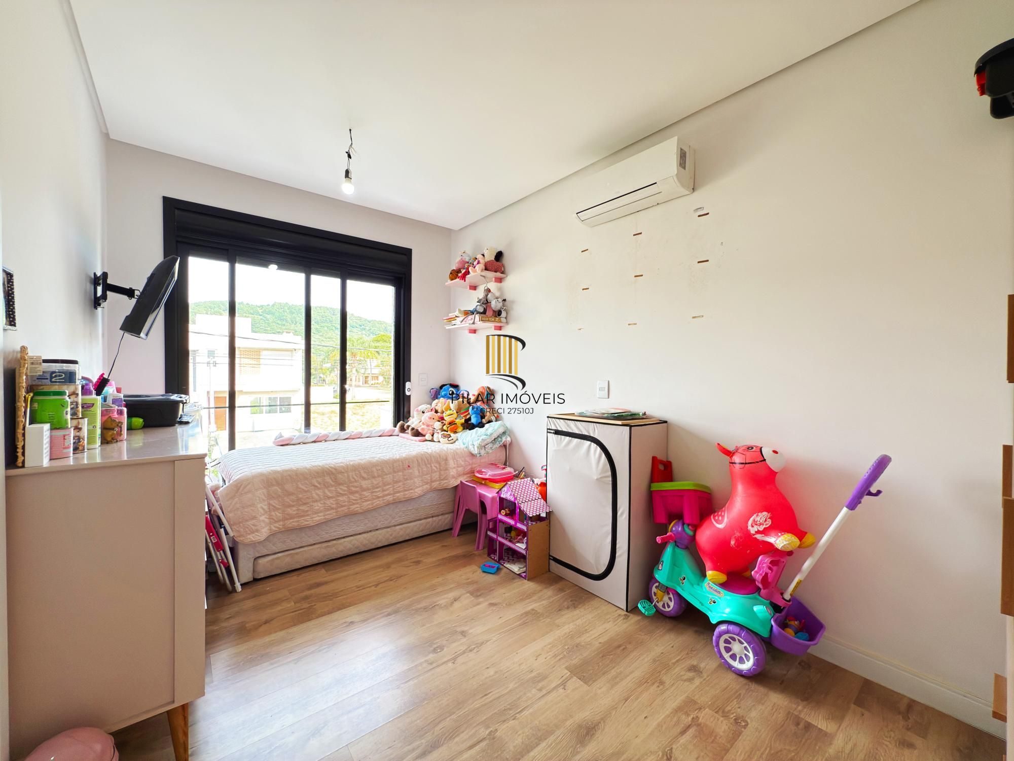 Casa de Condomínio 3 dormitórios no bairro Aberta dos Morros