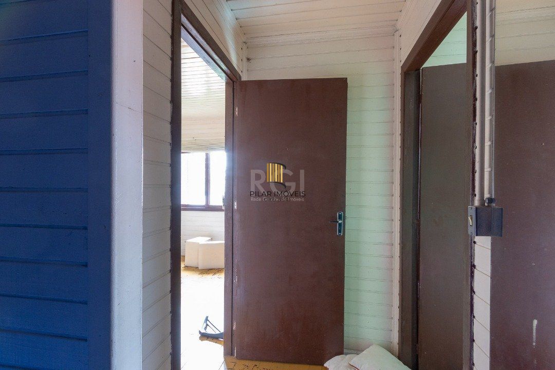 Casa para Venda - 380m², 3 dormitórios, sendo 1 suites, 3 vagas - Tristeza