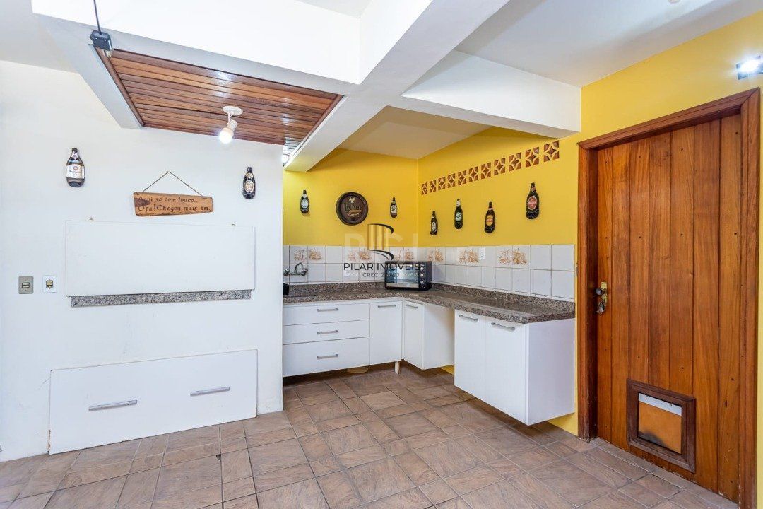 Casa 3 dormitórios no bairro Teresópolis