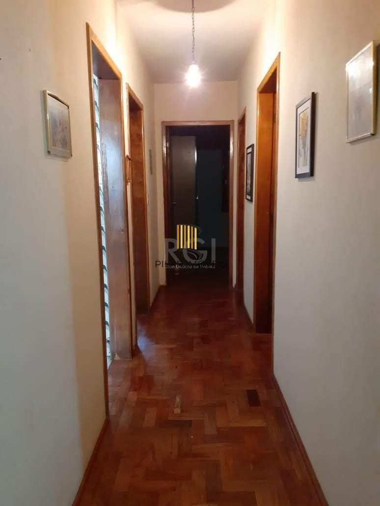 Casa para Venda - 130m², 4 dormitórios, Santa Tereza