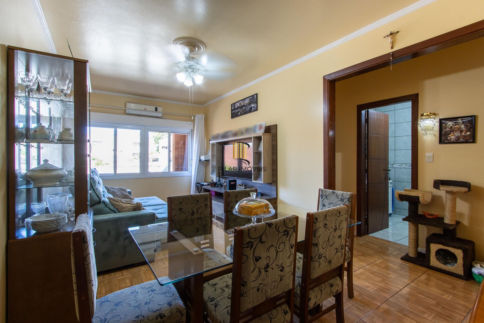 Apartamento de 2 dormitórios no bairro Medianeira.