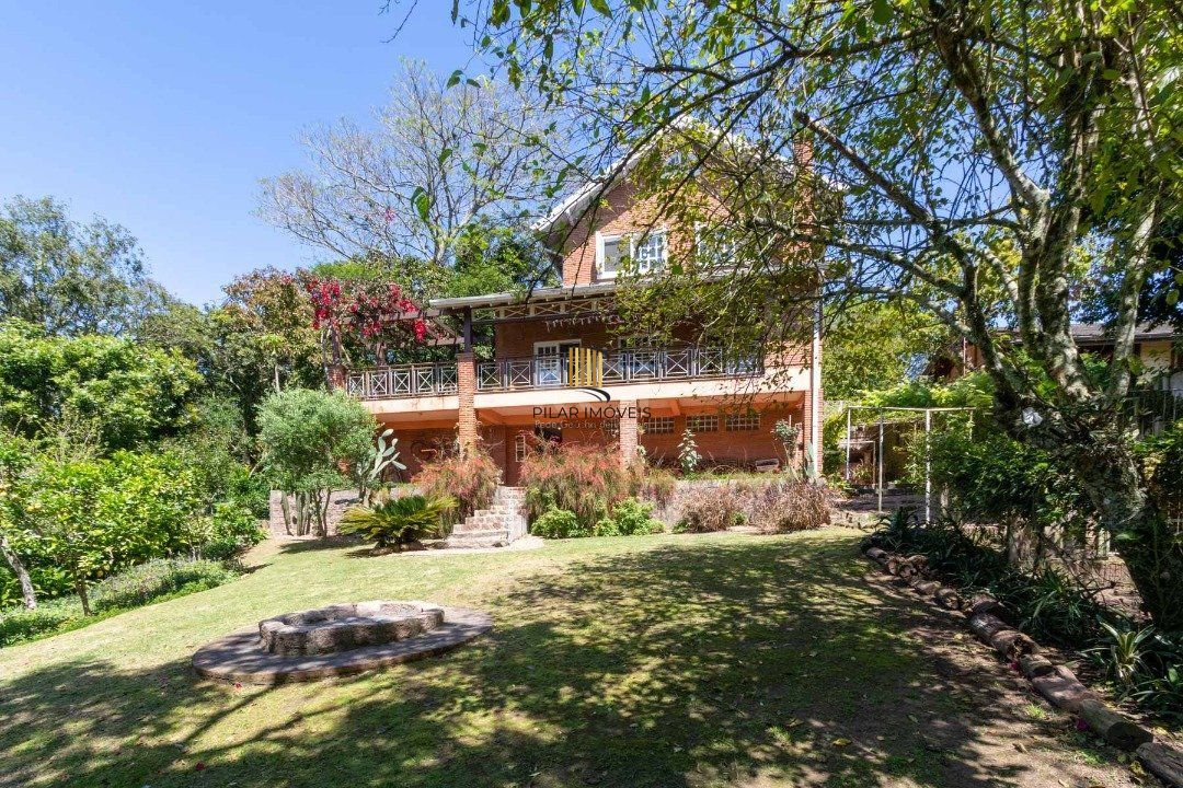 Casa para Venda - 352.19m², 4 dormitórios, sendo 1 suites, 4 vagas - Belém Novo