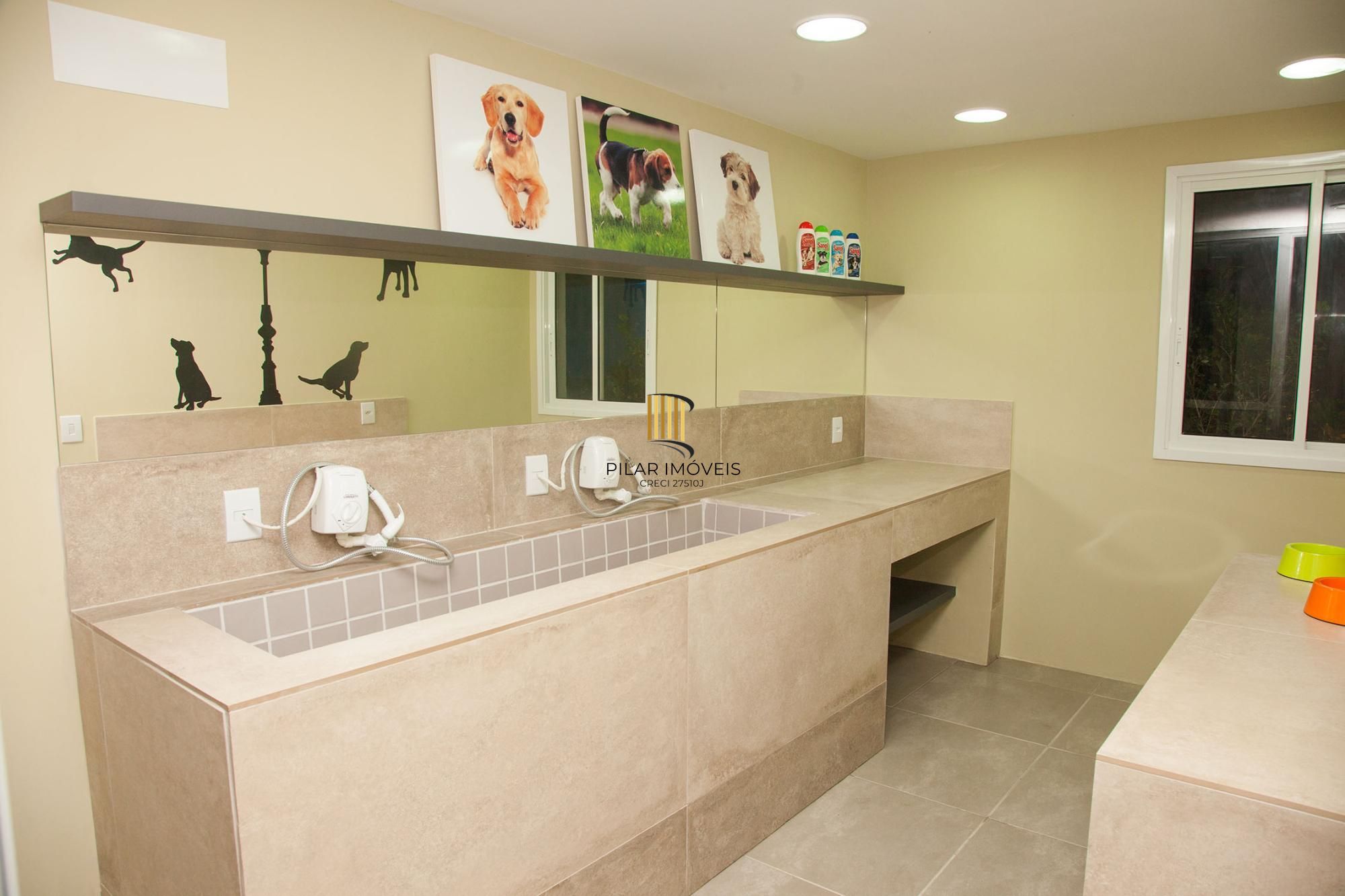 Apartamento com 2 dormitórios, sendo 1 suíte, e sala ampla com ambientes integrados - Condomínio Residencial Sucre