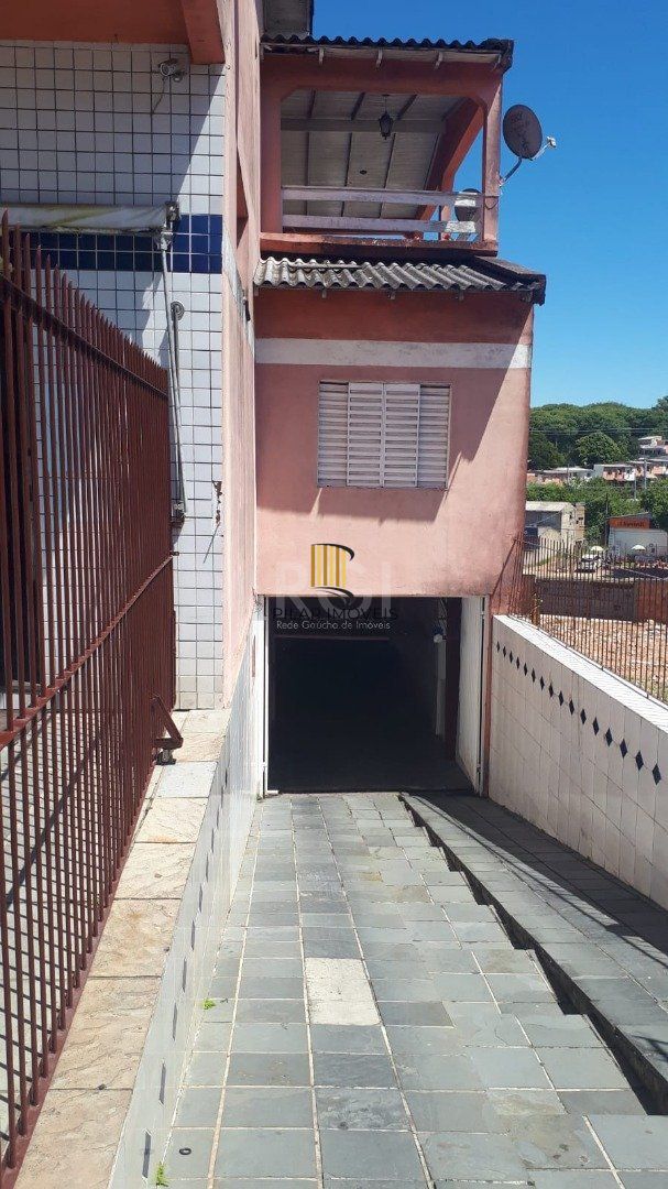 Casa para Venda - 450m², 5 dormitórios, sendo 1 suites, Cristal
