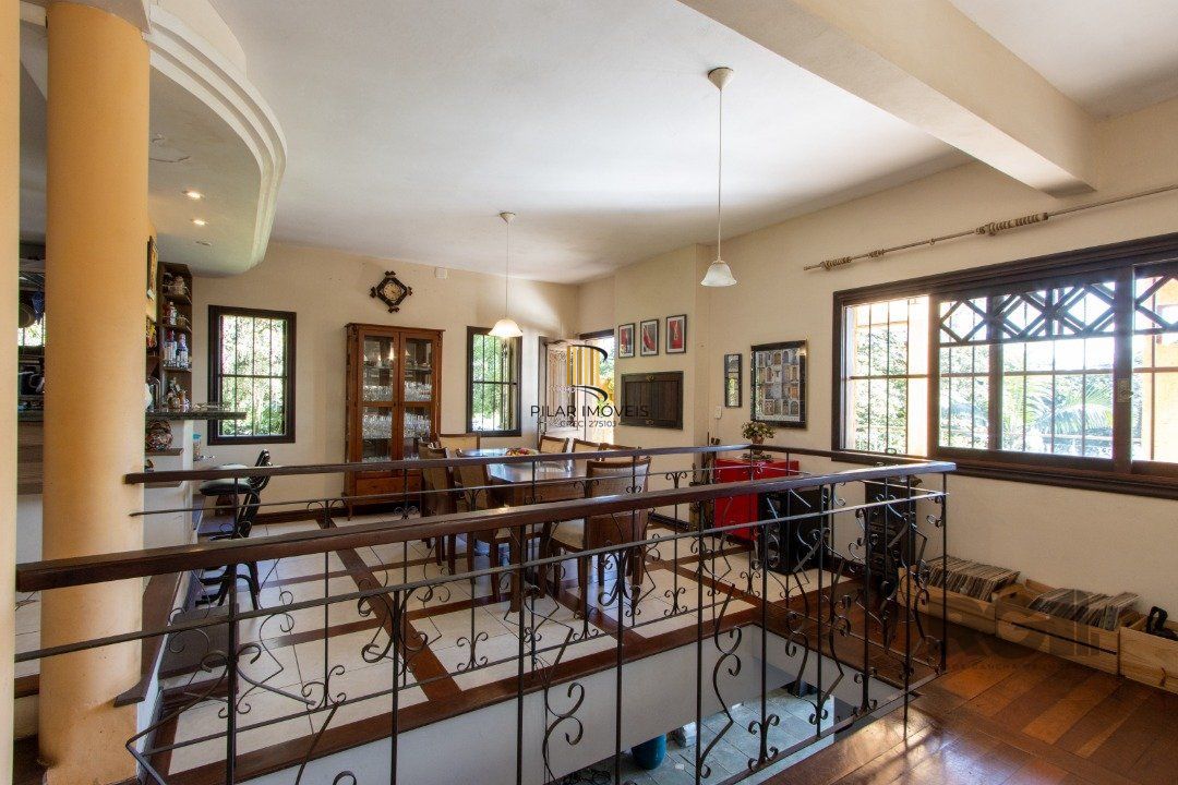 Casa para Venda - 323.49m², 4 dormitórios, sendo 1 suites, 5 vagas - Ipanema