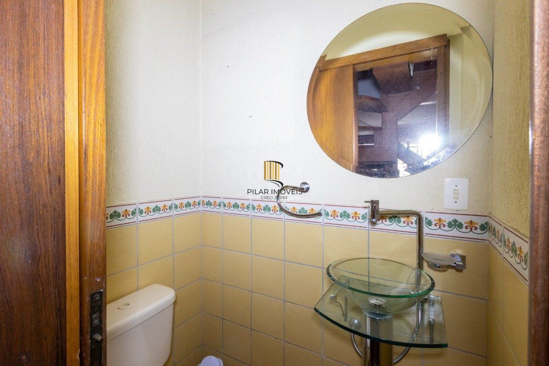 Casa para Venda - 178m², 3 quartos, 1 suite, 2 vagas - Jardim Isabel