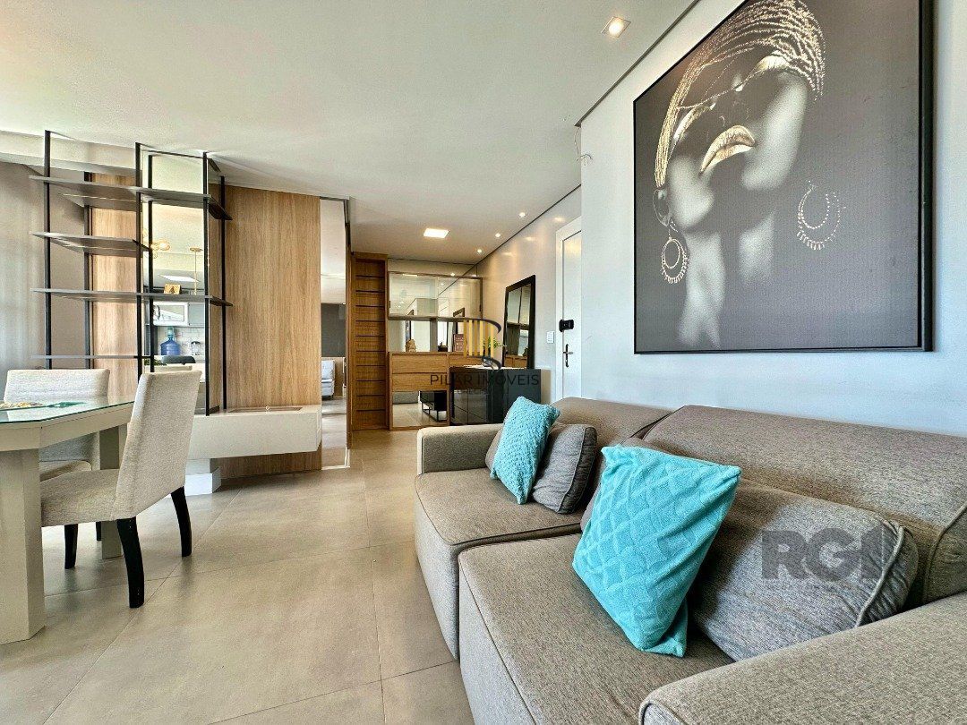 COBERTURA DUPLEX DECORADA FRENTE LESTE VISTA MAR 