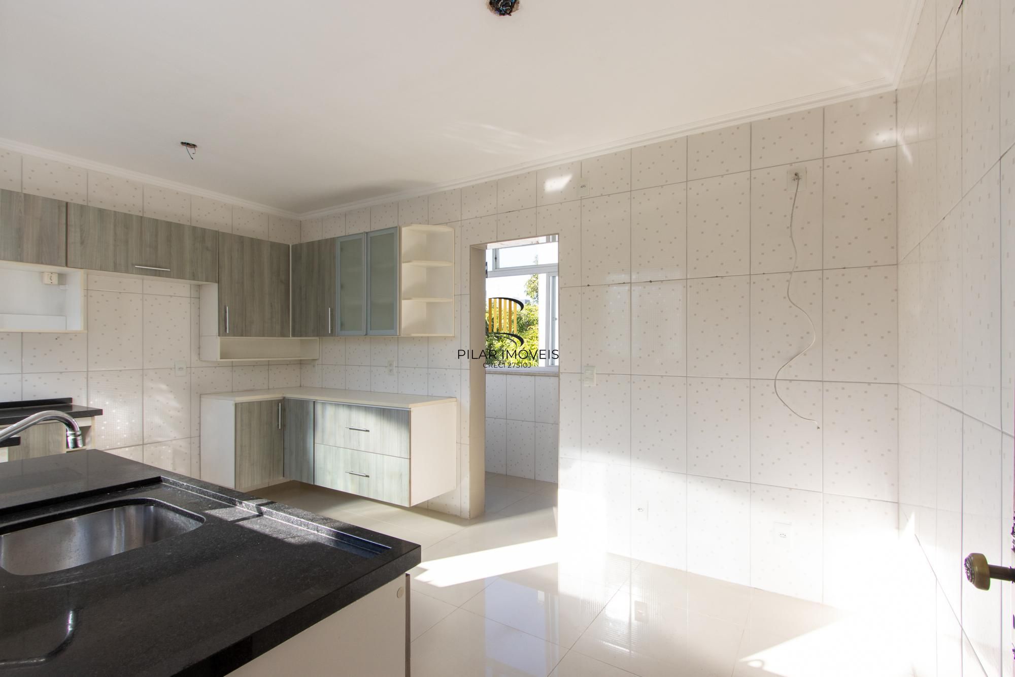 Apartamento com 2 dormitórios com 74m² e 1 vaga e no Menino Deus