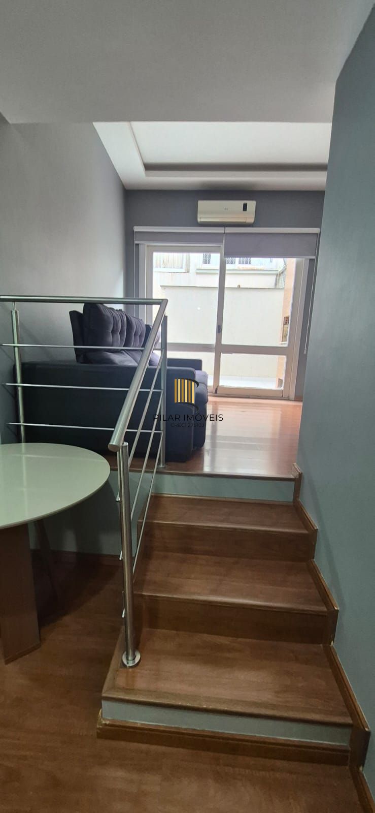 Apartamento de 3 dormitórios, 1 suíte e 1 vaga de garagem no bairro Pedra Redonda.