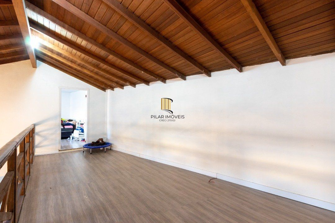 Casa para Venda - 120m², 4 dormitórios, sendo 1 suites, 3 vagas - Serraria