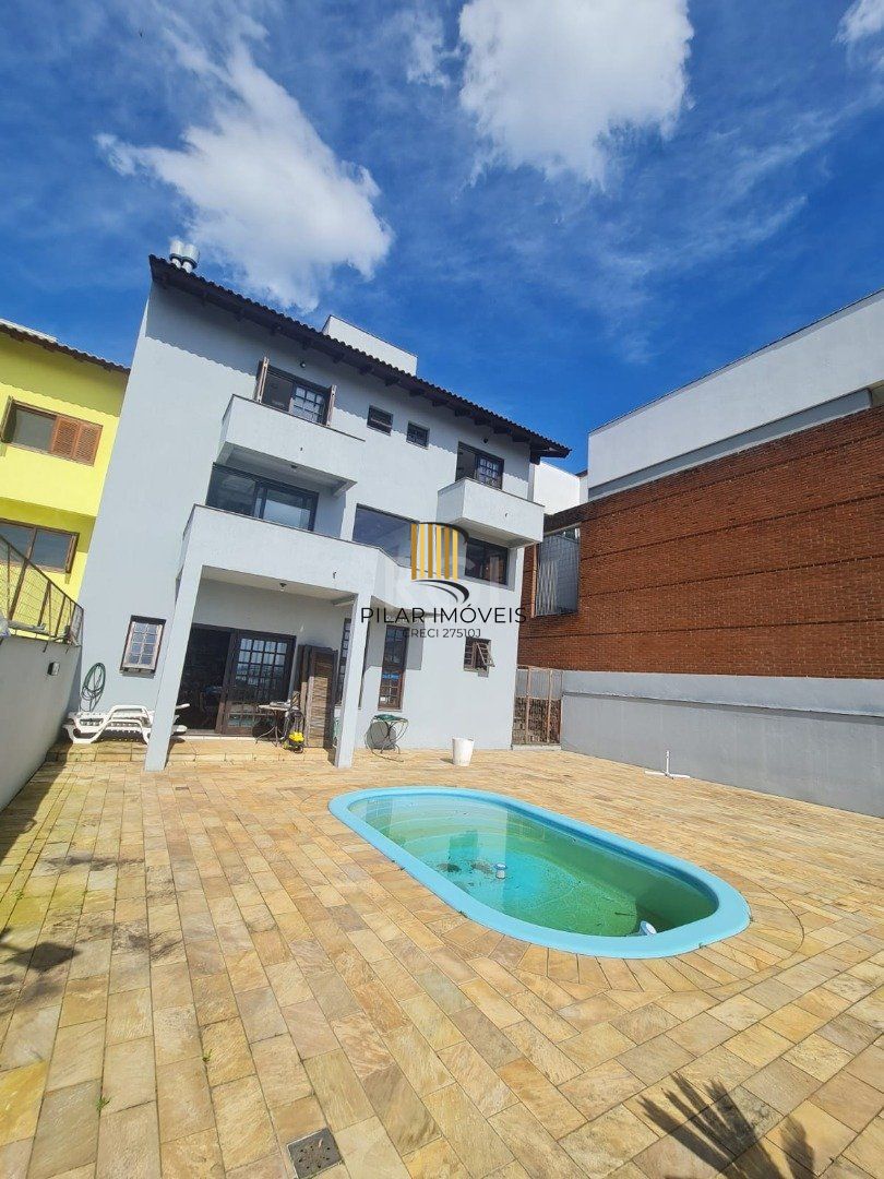 Casa para Venda - 464m², 5 dormitórios, sendo 4 suites, 4 vagas - Nonoai