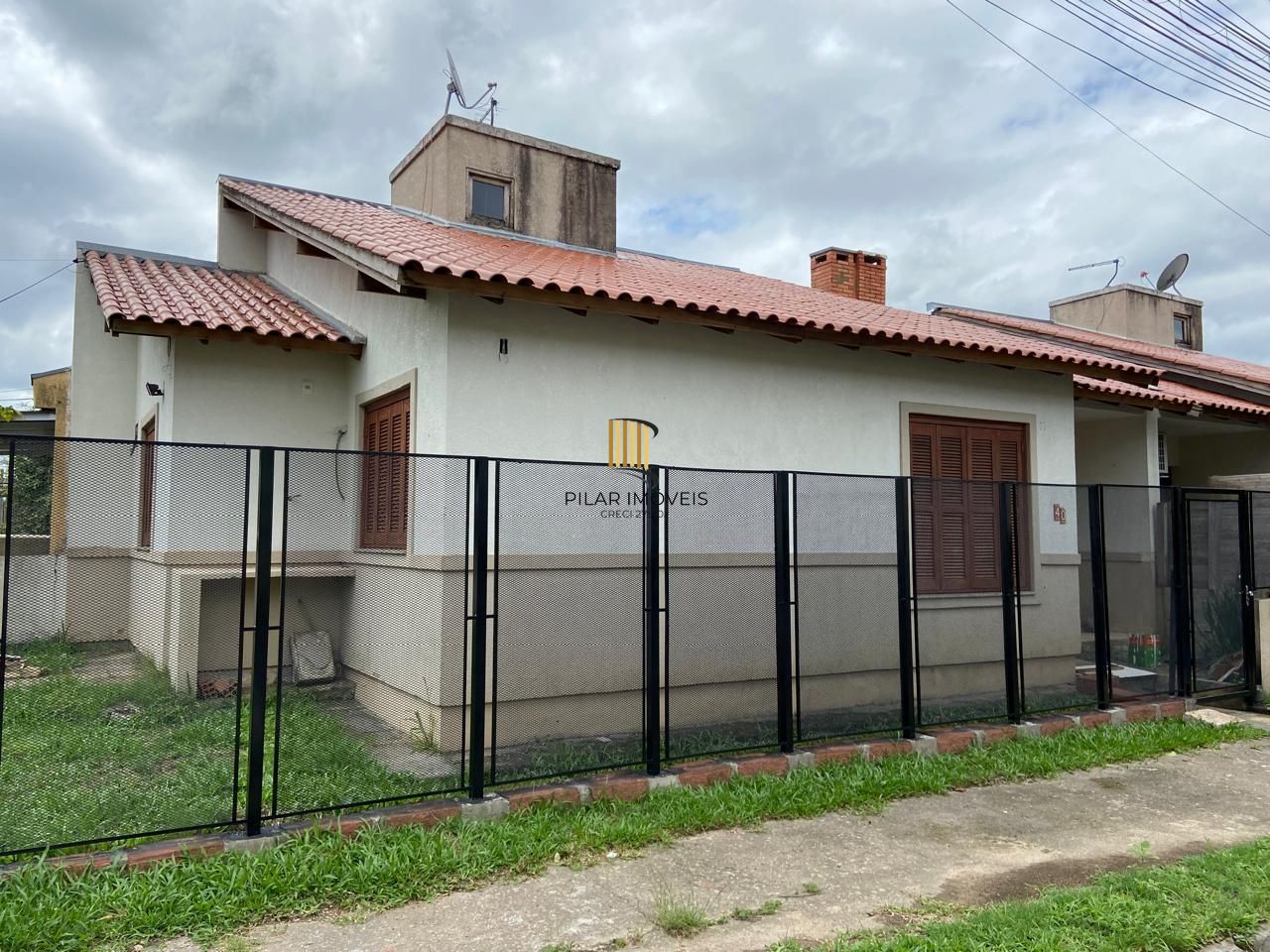 Casa 2 dormitórios no bairro Hípica