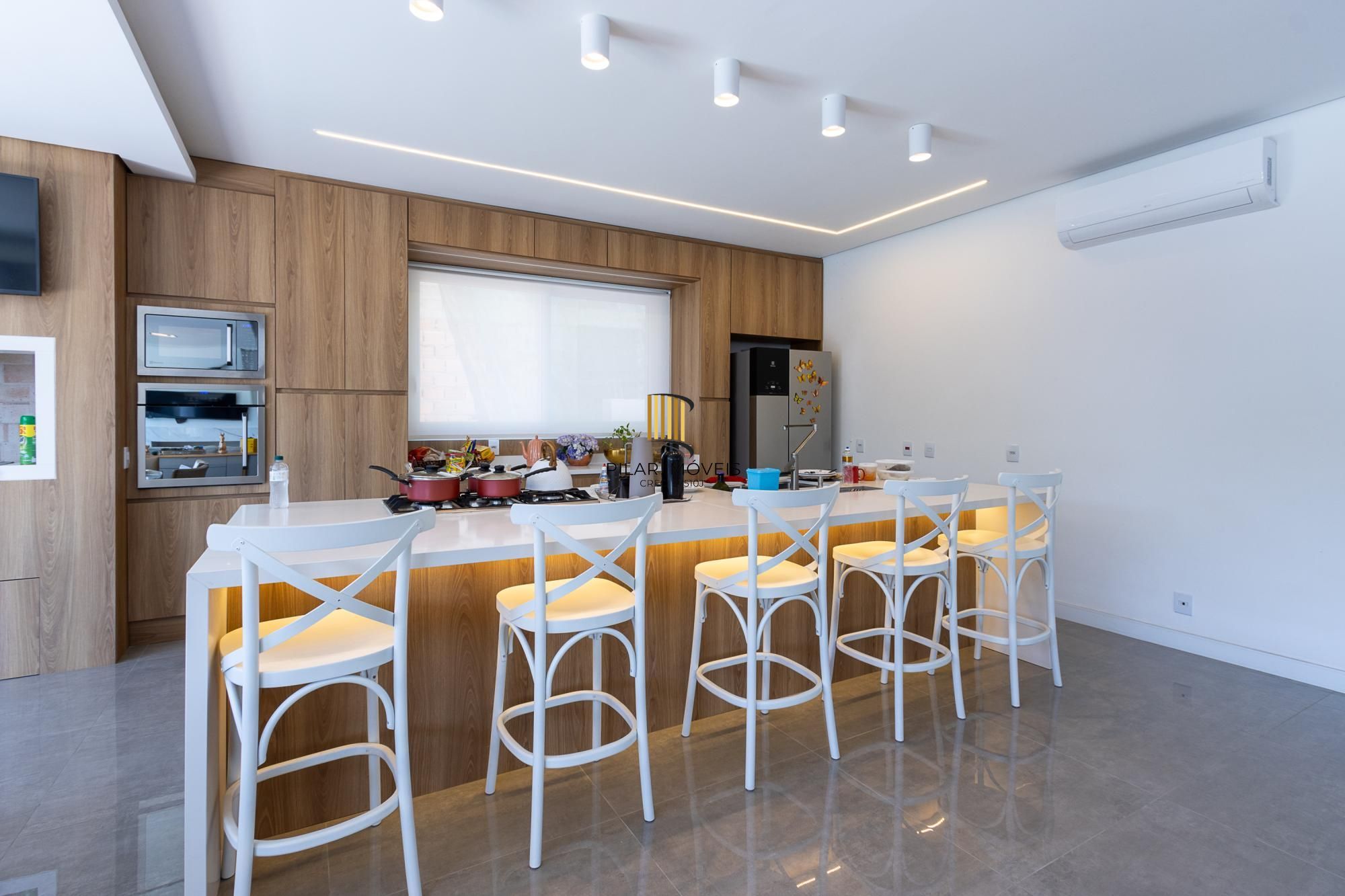 Casa de Condomínio 4 dormitórios no bairro Vila Nova