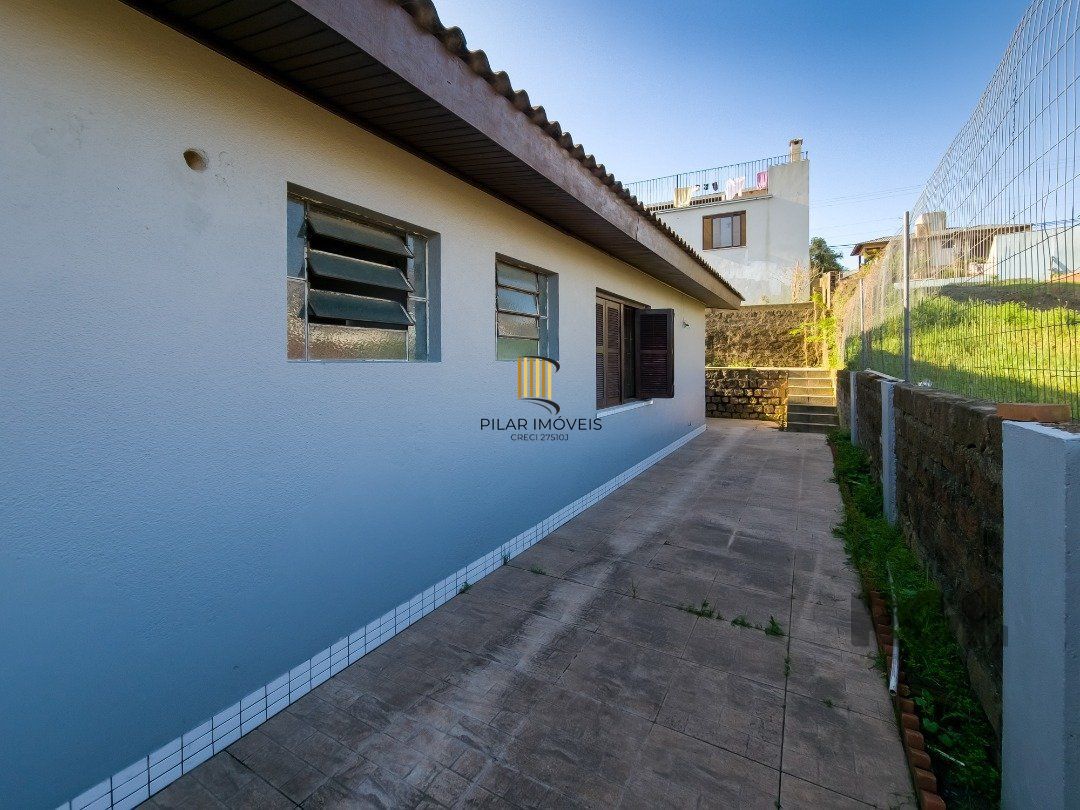 Casa com 3 quartos, suite, pátio - Bairro Espírito Santo - Potro Alegre (RS)