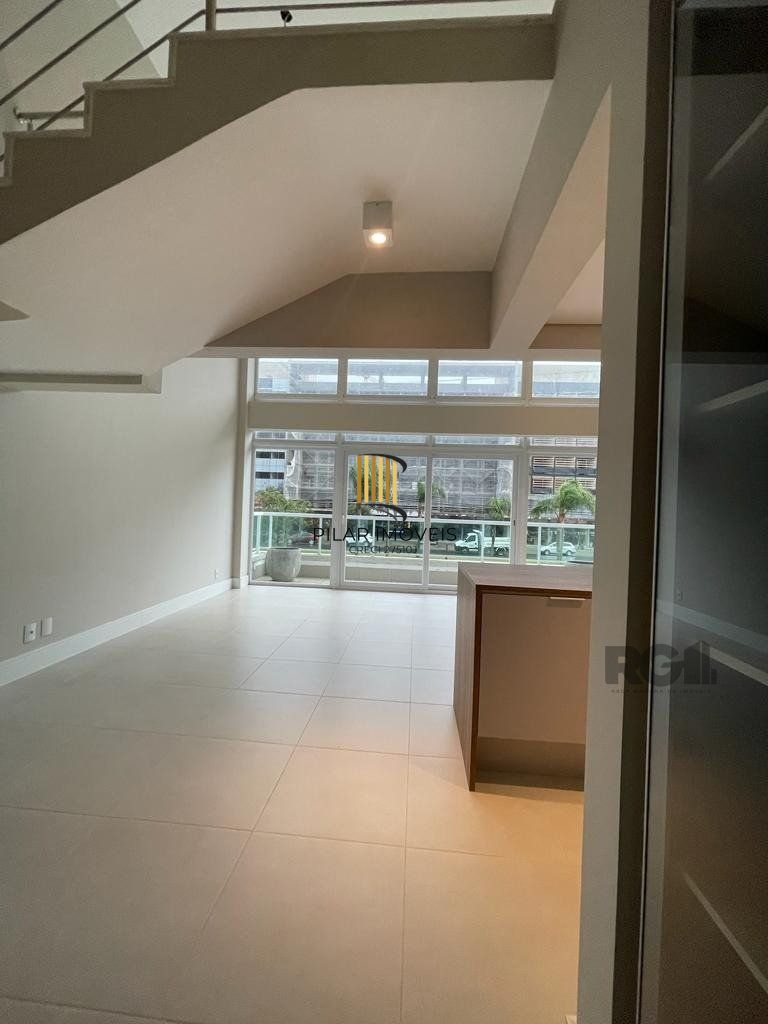 Duplex em Condomínio