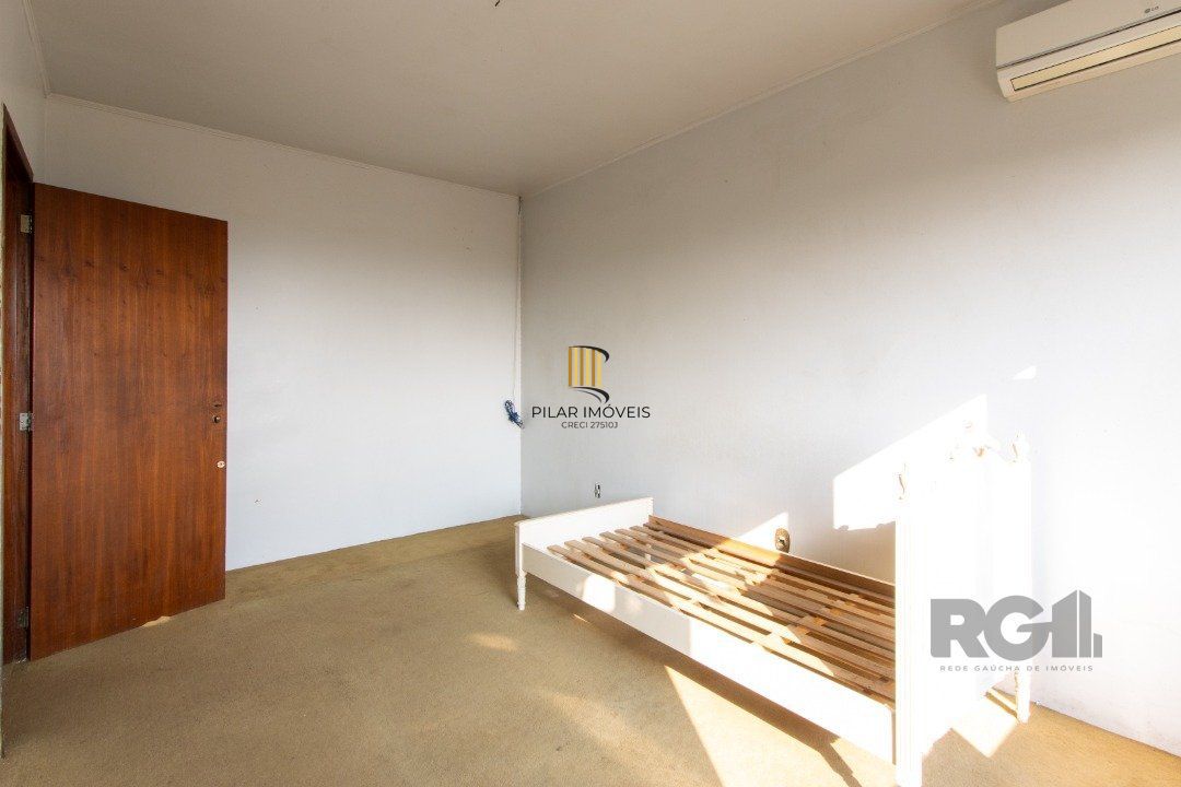 Casa para Venda - 361.95m², 4 dormitórios, sendo 2 suites, 3 vagas - Nonoai