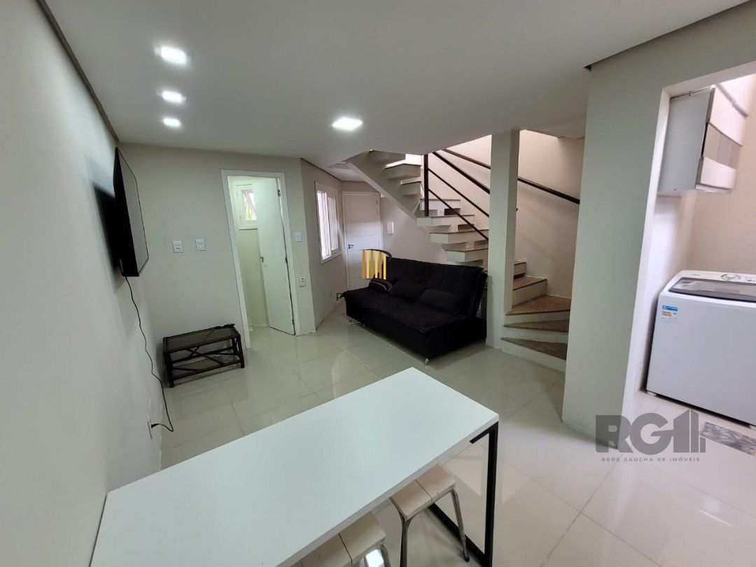Duplex Moderno e Completo a 600m da Praia