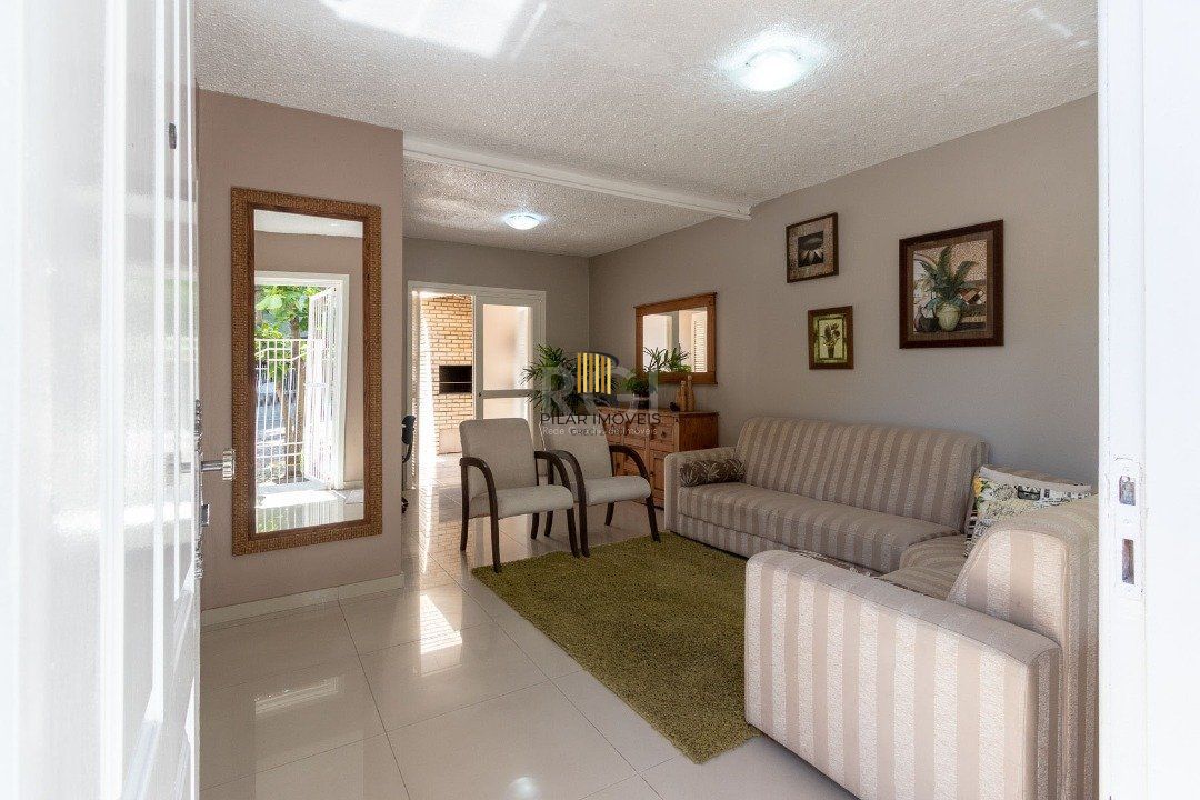 Sobrado para Venda - 150m², 3 dormitórios, sendo 1 suites, 1 vaga - Morro Santana