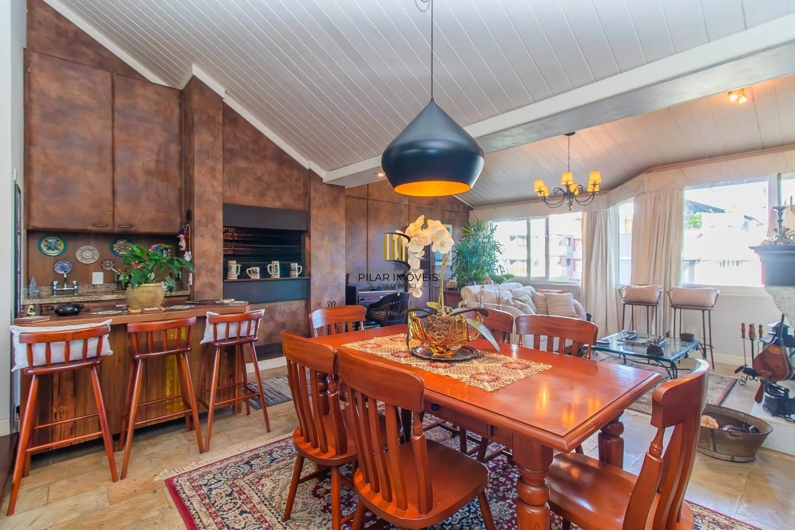 Cobertura à venda no bairro Bela Vista, 4 dormitórios e 3 vagas de garagem