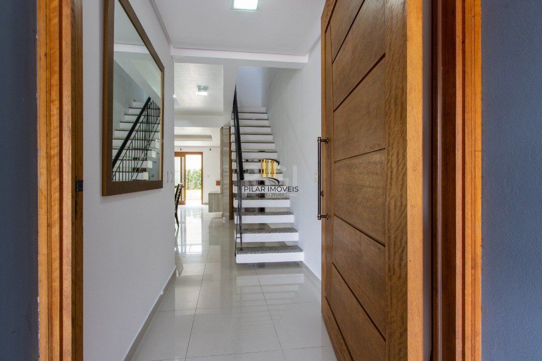 Casa para Venda - 204m², 3 dormitórios, sendo 3 suites, 2 vagas - Espirito Santo