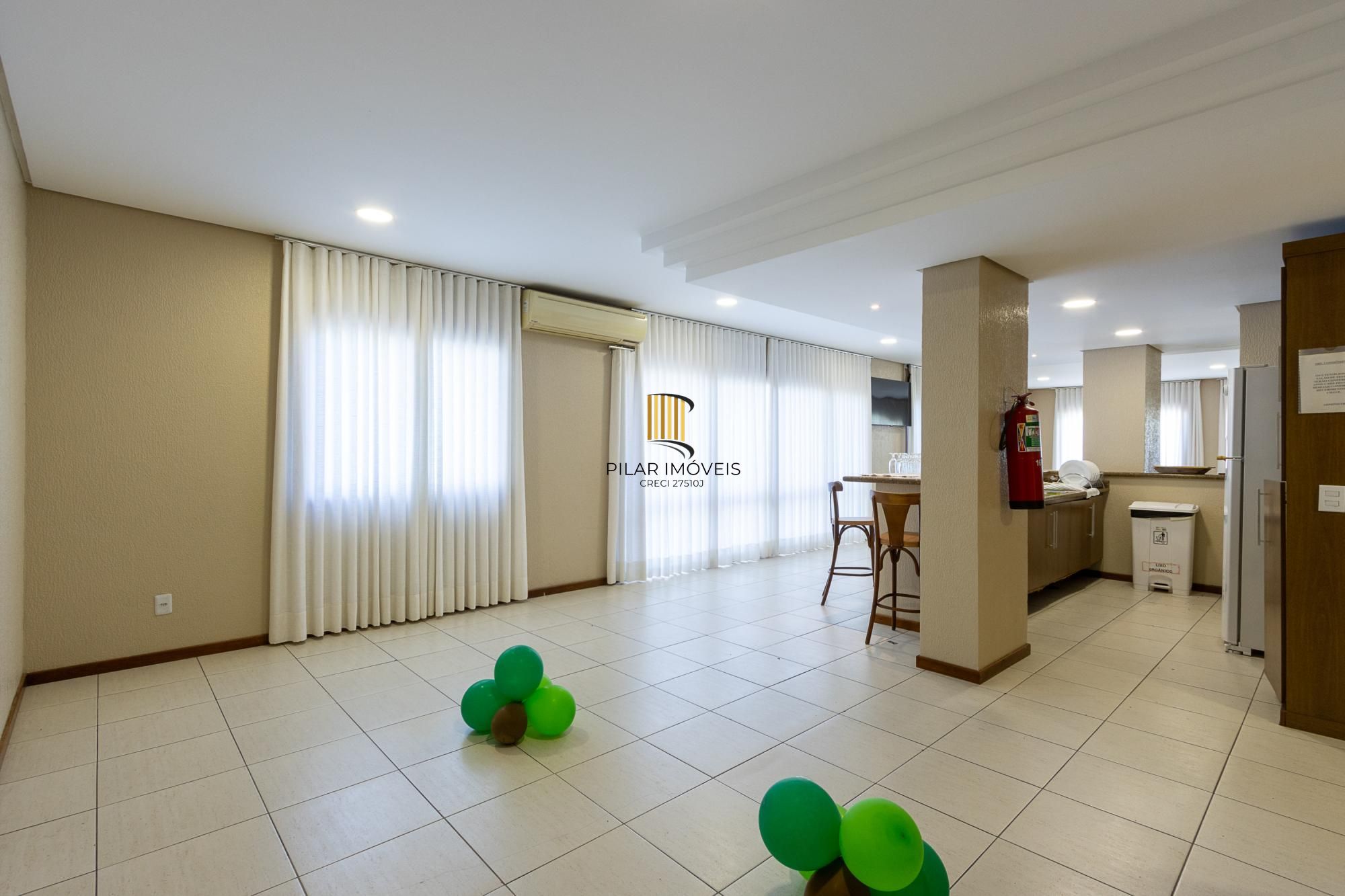 Apartamento 2 dormitórios no bairro Tristeza