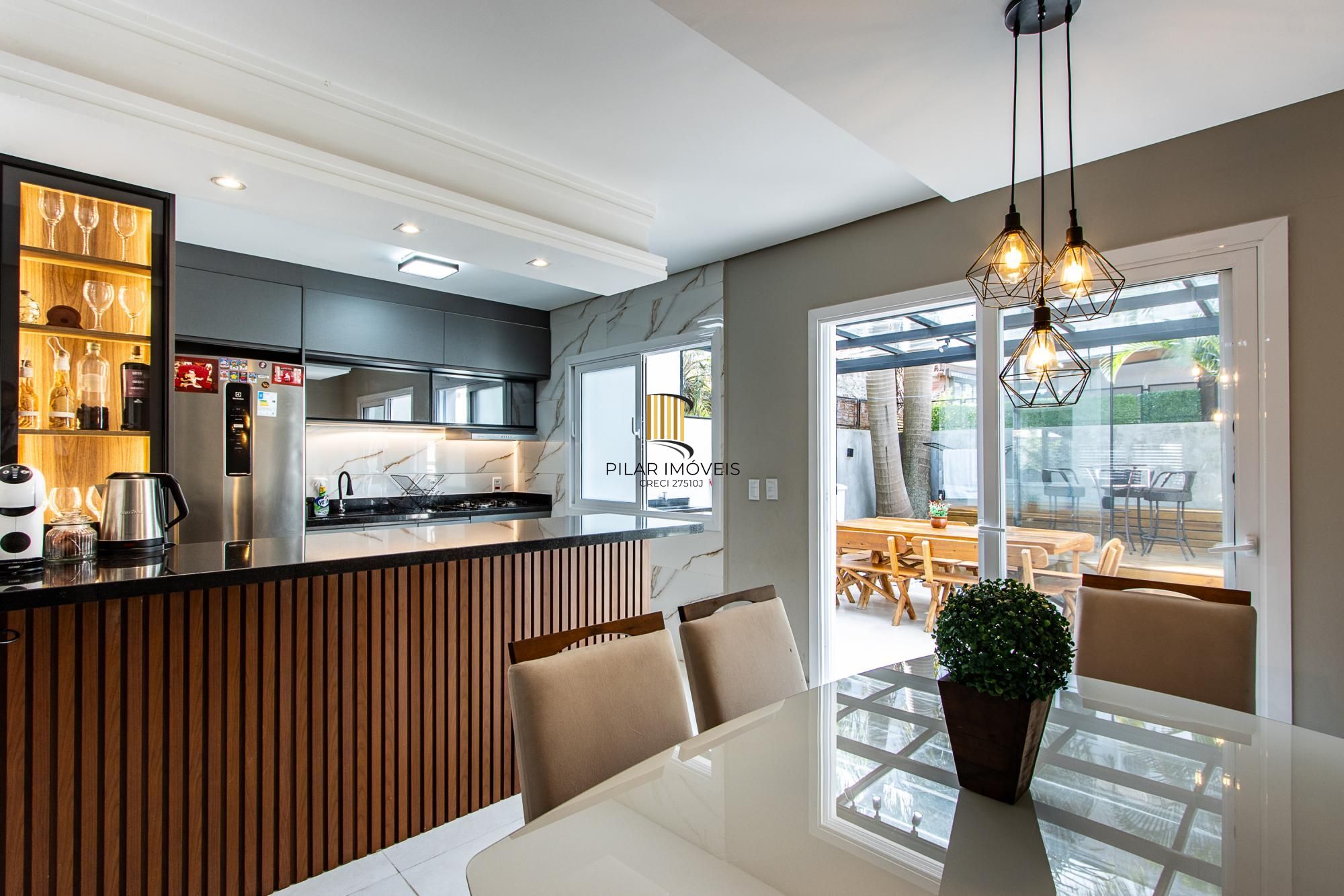 Casa Condominio 2 Dormitório(s) Bairro Hípica