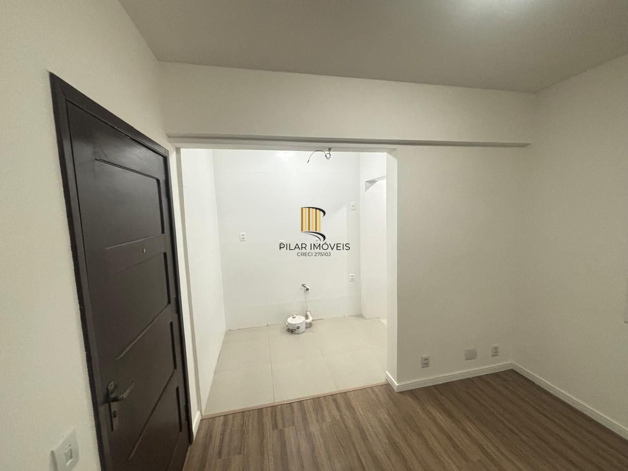 Oportunindade!!! Apartamento desocupado no coração do Centro Histórico de Porto Alegre.