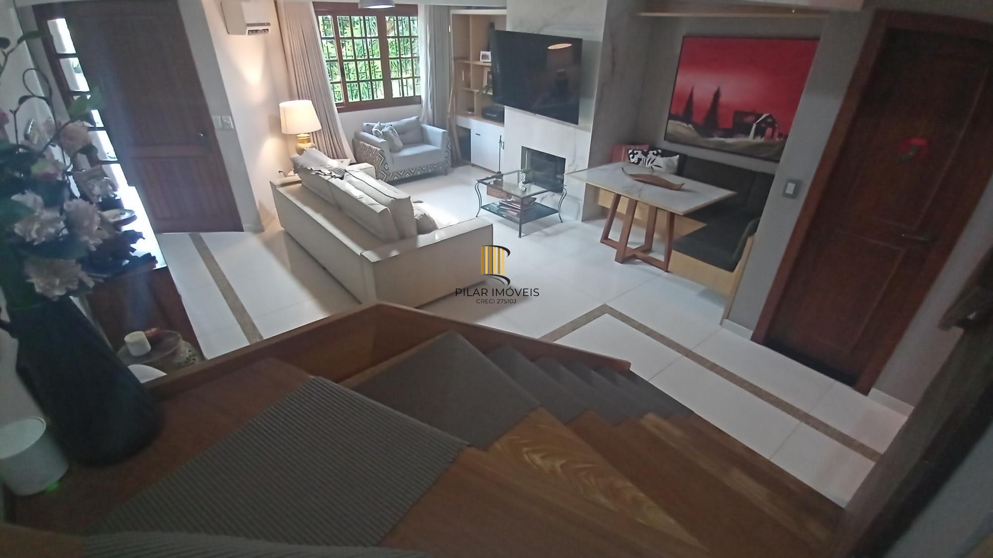 Casa de Condomínio com 3 Suítes, no bairro Tristeza