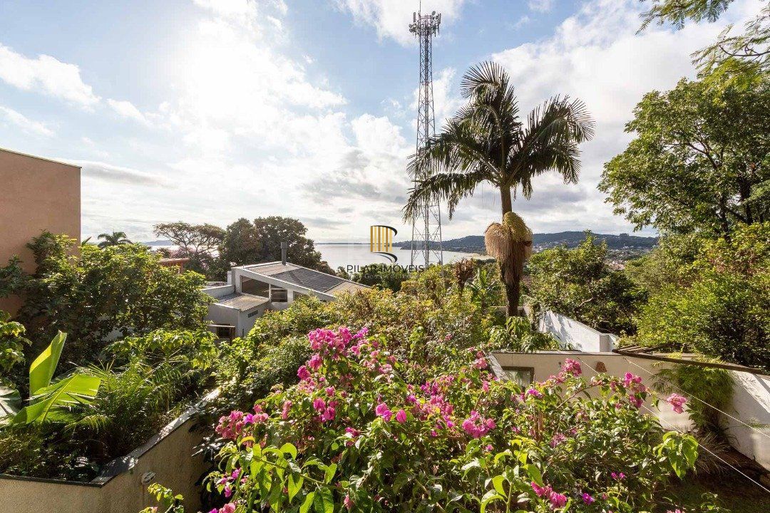 Casa para Venda - 195.96m², 3 dormitórios, sendo 1 suites, 2 vagas - Espirito Santo
