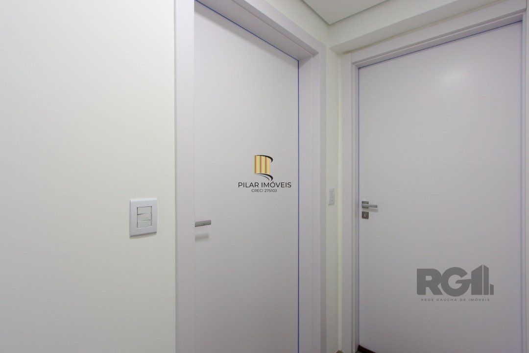 Apartamento em Porto Alegre no Bairro Petrópolis, de 1 quarto, semi mobiliado.