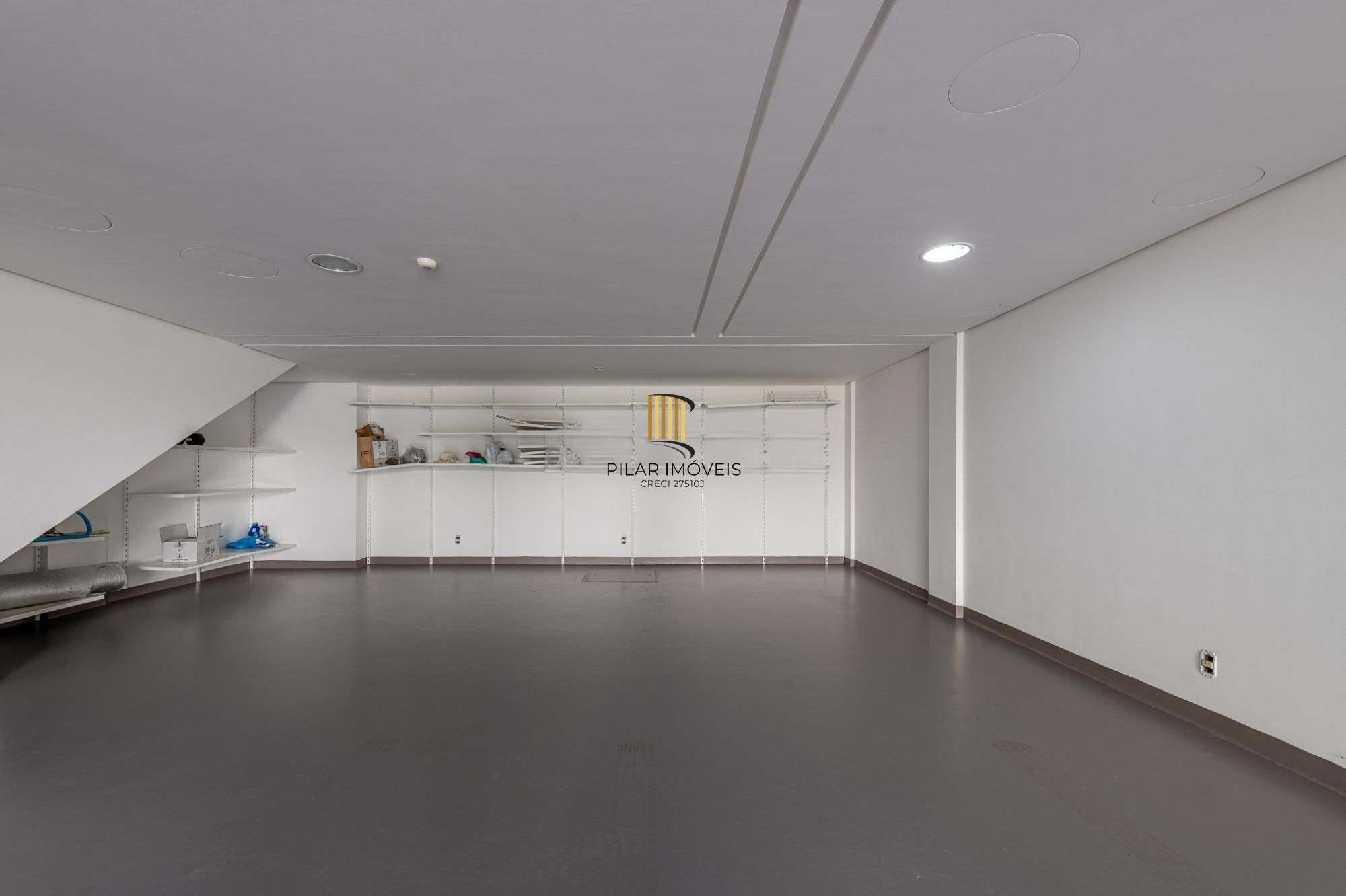 Casa de 4 dormitórios no bairro Três Figueiras