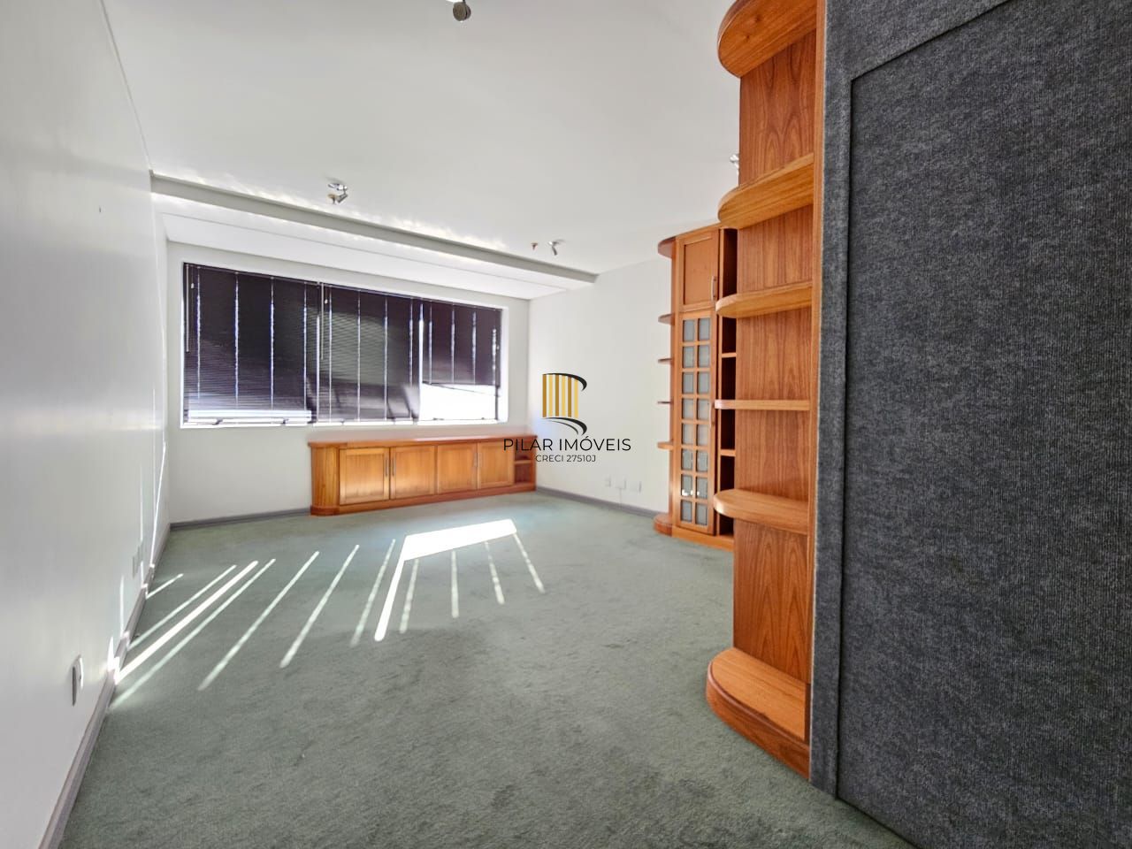 Sala comercial para locação no bairro Moinhos de vento