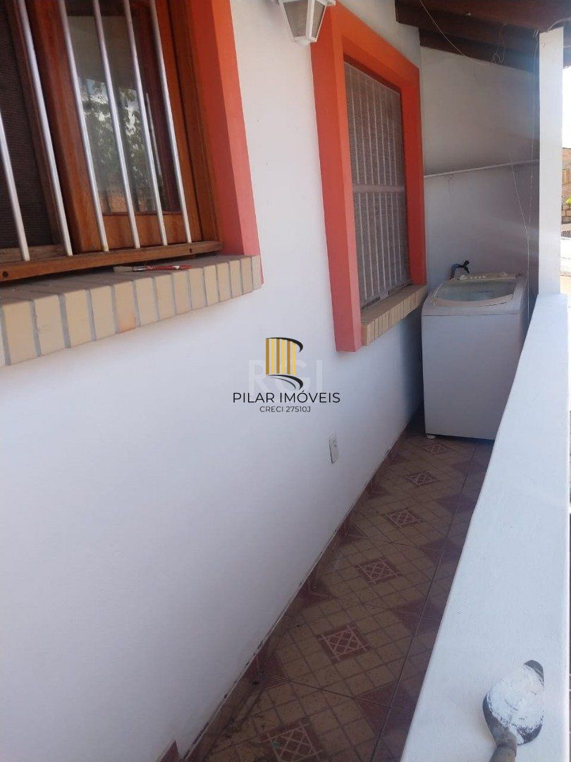 Casa para Venda - 123m², 3 dormitórios, sendo 1 suites, 2 vagas - Hípica
