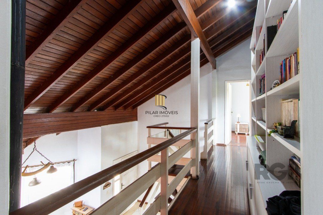 Casa 3 dormitórios no bairro Camaquã