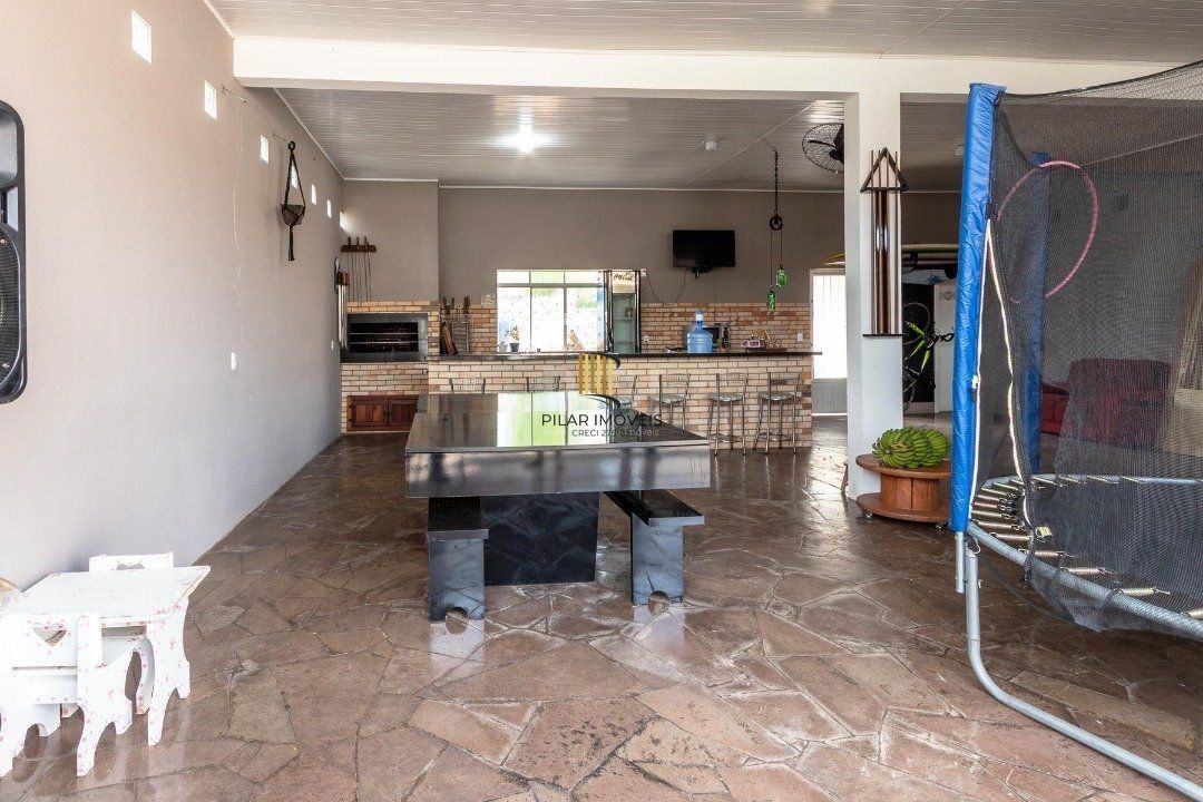 Casa para Venda - 213m², 2 dormitórios, sendo 1 suites, 2 vagas - Hípica