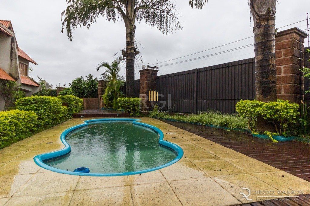 Casa Condominio para Venda - 239.9m², 3 dormitórios, Santa Tereza