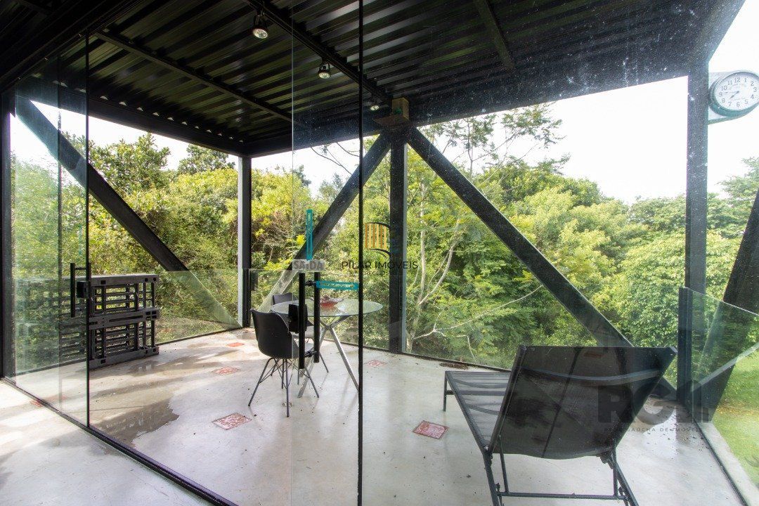 Casa de Condomínio 4 dormitórios no bairro Vila Nova