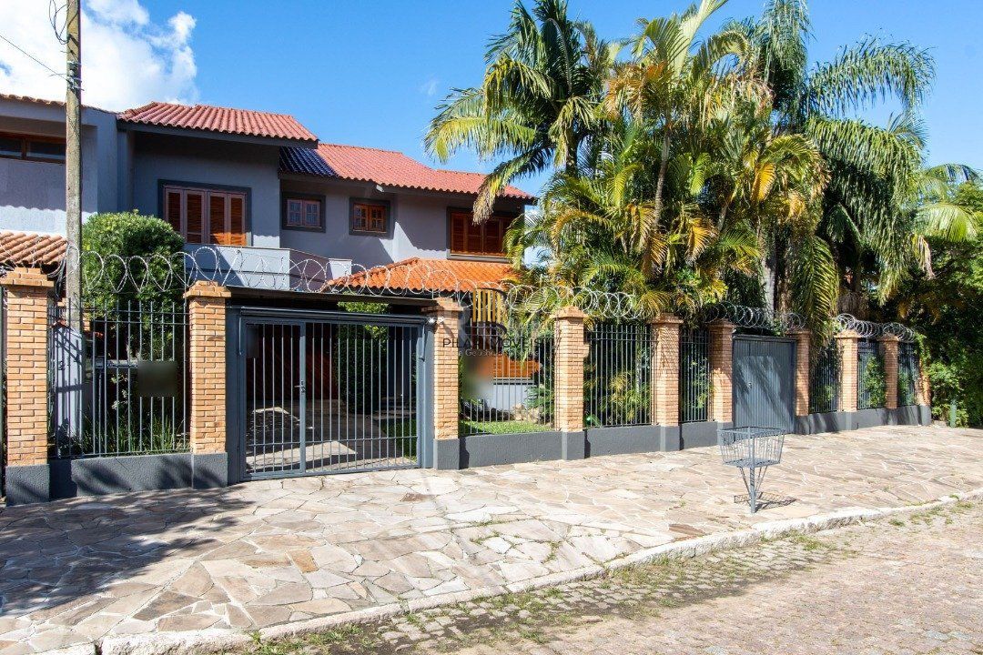 Casa 3 dormitórios no bairro Ipanema