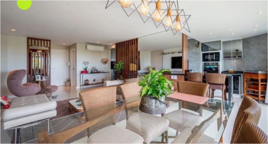 Apartamento Garden à venda com 3 dormitórios, 150m² e 2 vagas no bairro Cristal, Zona Sul de Porto Alegre