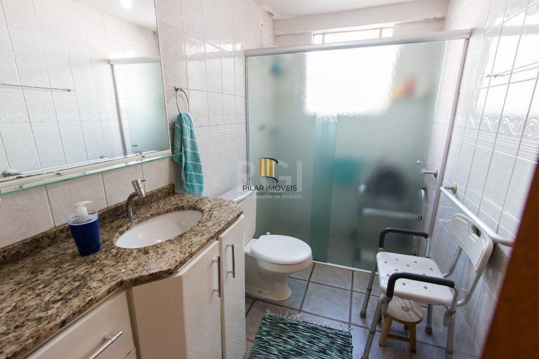 Casa para Venda - 211m², 3 dormitórios, 3 vagas - Vila Nova