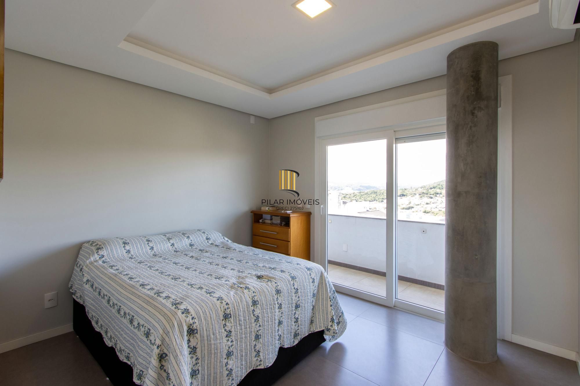 Luxuosa Casa em Condomínio de Alto Padrão com vista para Guaiba