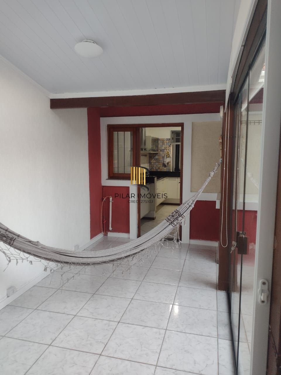 Casa 2 dormitórios no bairro Hípica