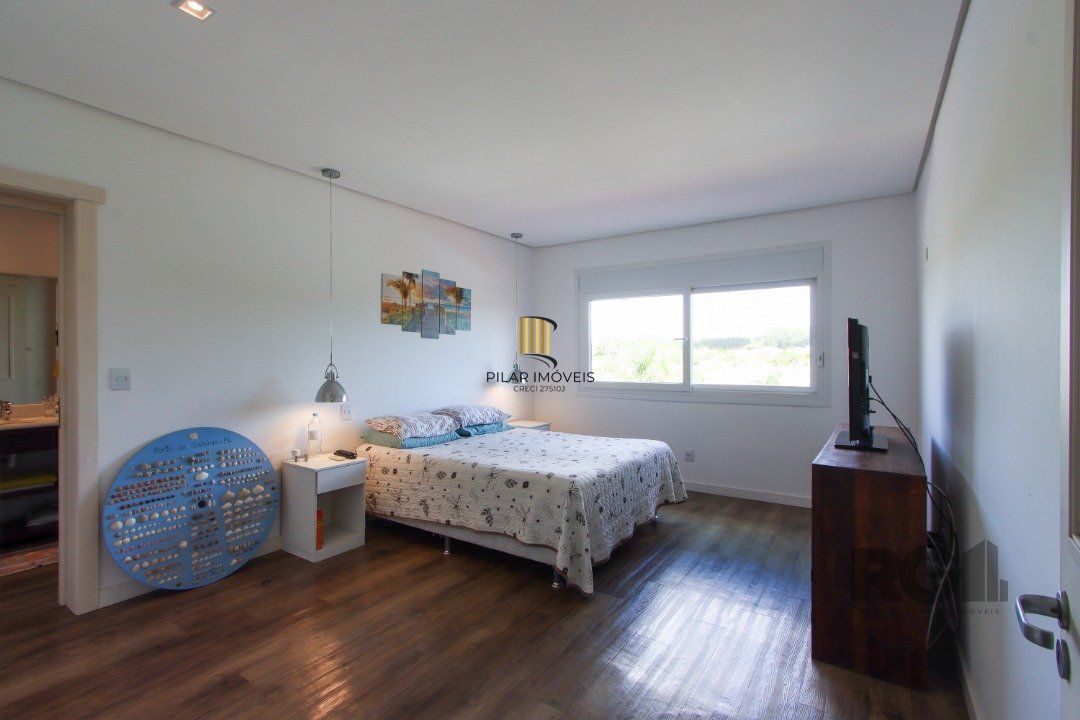 Casa de Condomínio 4 dormitórios no bairro Belém Novo