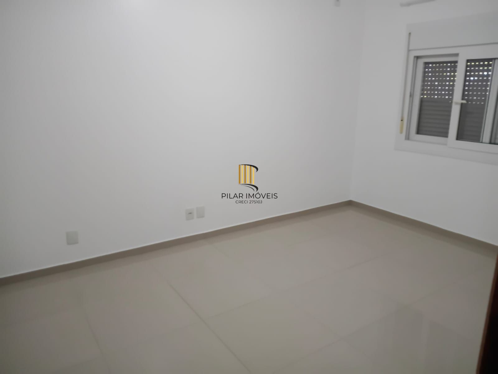 Casa de condomínio com 3 dormitórios no bairro Ipanema