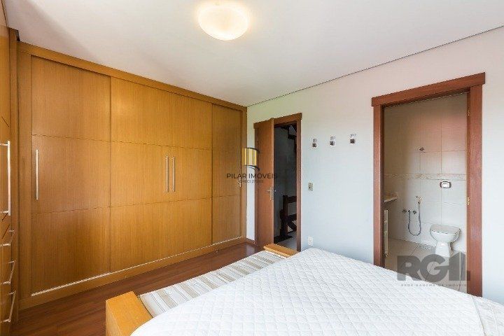 Casa de Condomínio 3 dormitórios no bairro Tristeza