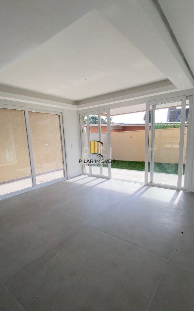 Casa para Venda - 270m², 3 dormitórios, sendo 3 suites, 4 vagas - Vila Assunção